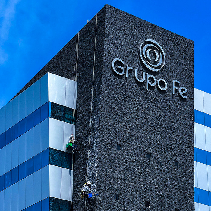Limpieza de fachada Grupo Fe